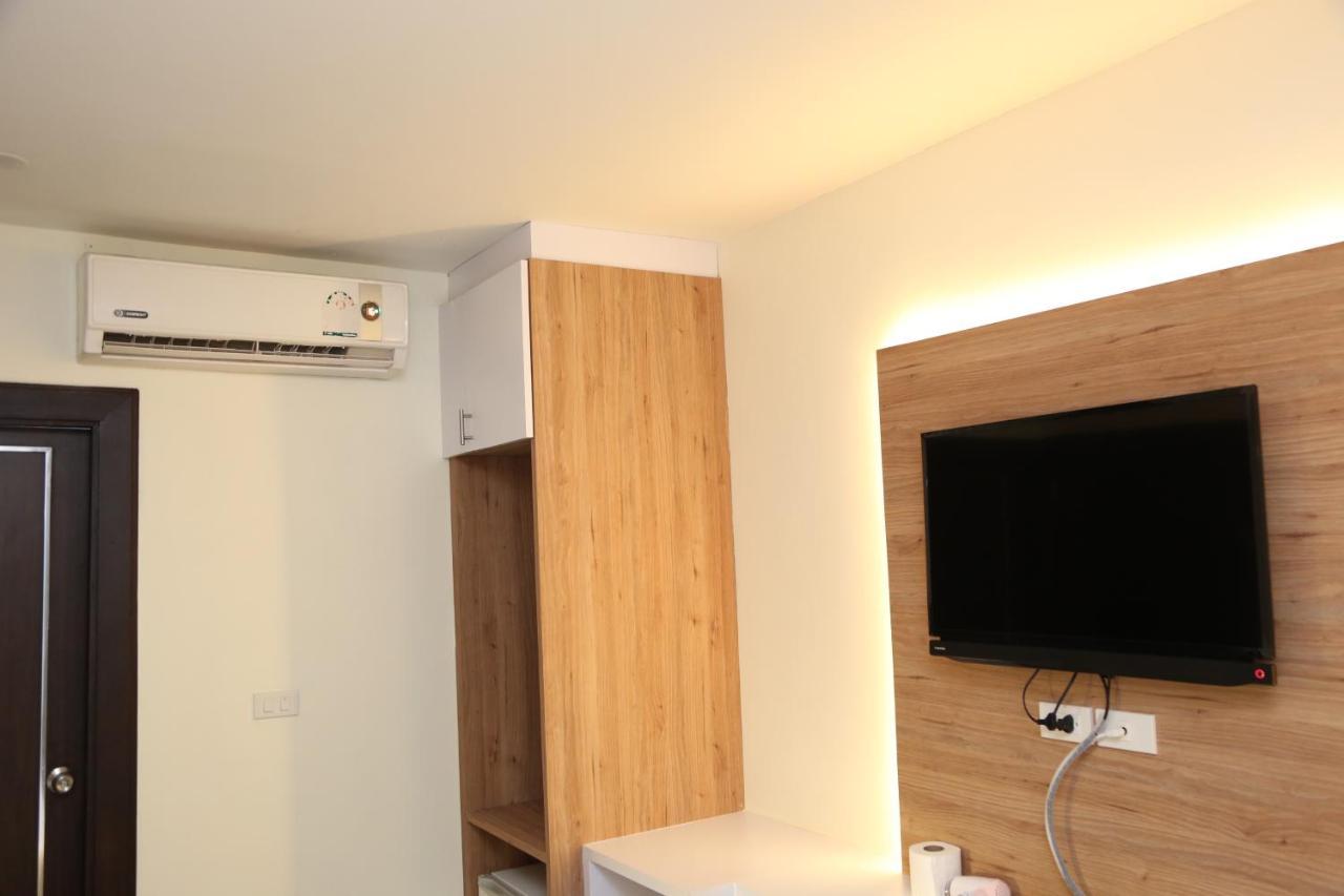 Rose Nana Hotel Bangkok Kültér fotó