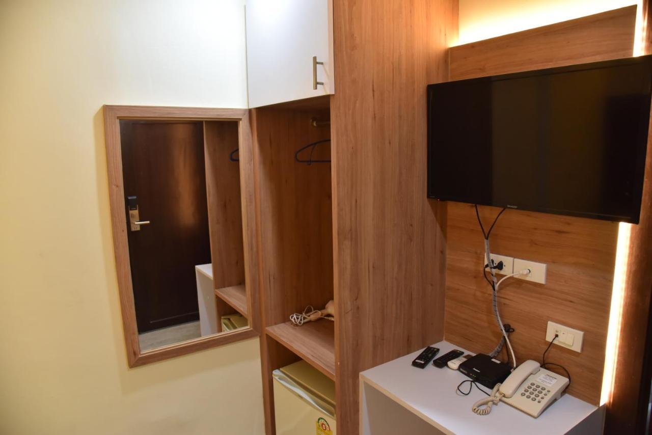 Rose Nana Hotel Bangkok Kültér fotó